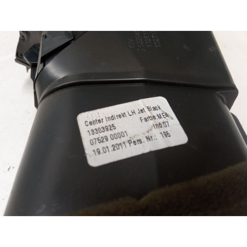 Recambio de aireador central izquierdo para opel astra j (p10) 2.0 cdti (68) referencia OEM IAM 522040591  13303925
