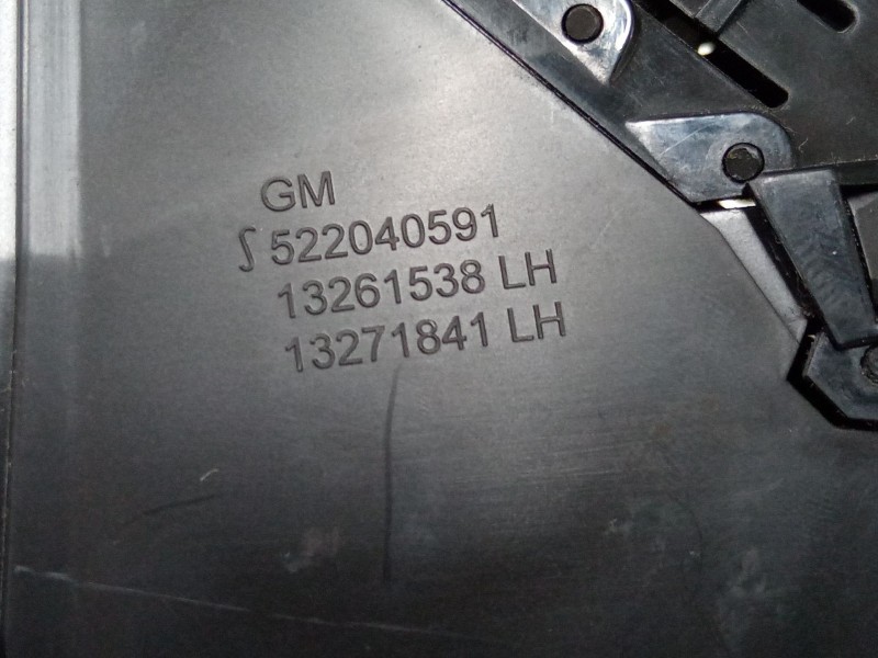 Recambio de aireador central izquierdo para opel astra j (p10) 2.0 cdti (68) referencia OEM IAM 522040591  13303925