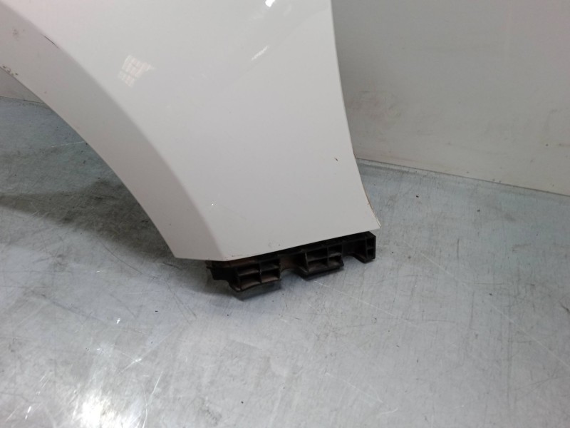 Recambio de aleta delantera derecha para kia rio iii (ub) 1.1 crdi referencia OEM IAM   