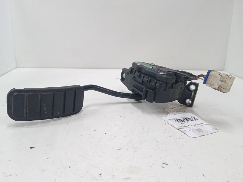 Recambio de pedal acelerador para renault master ii autobús (jd) 2.5 dci 120 referencia OEM IAM 8200724059  