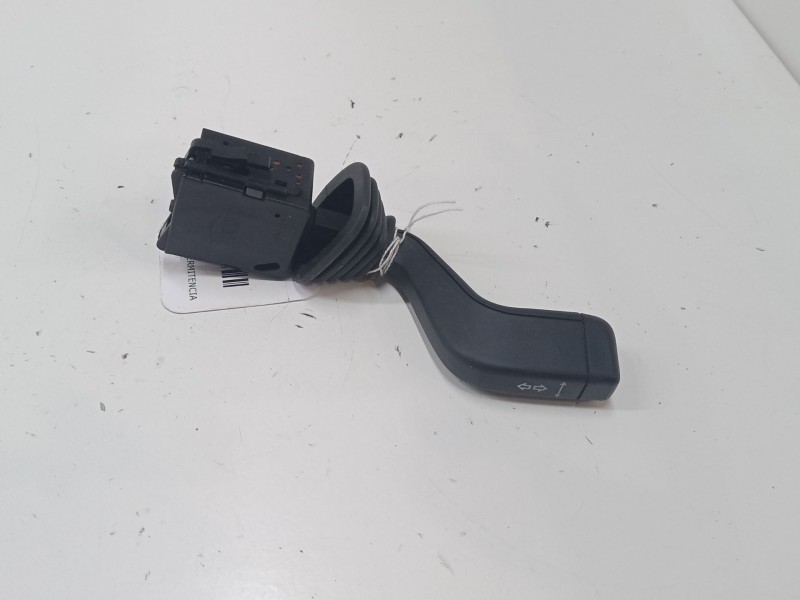 Recambio de mando de intermitencia para opel corsa c (x01) 1.2 (f08, f68) referencia OEM IAM 52767533  