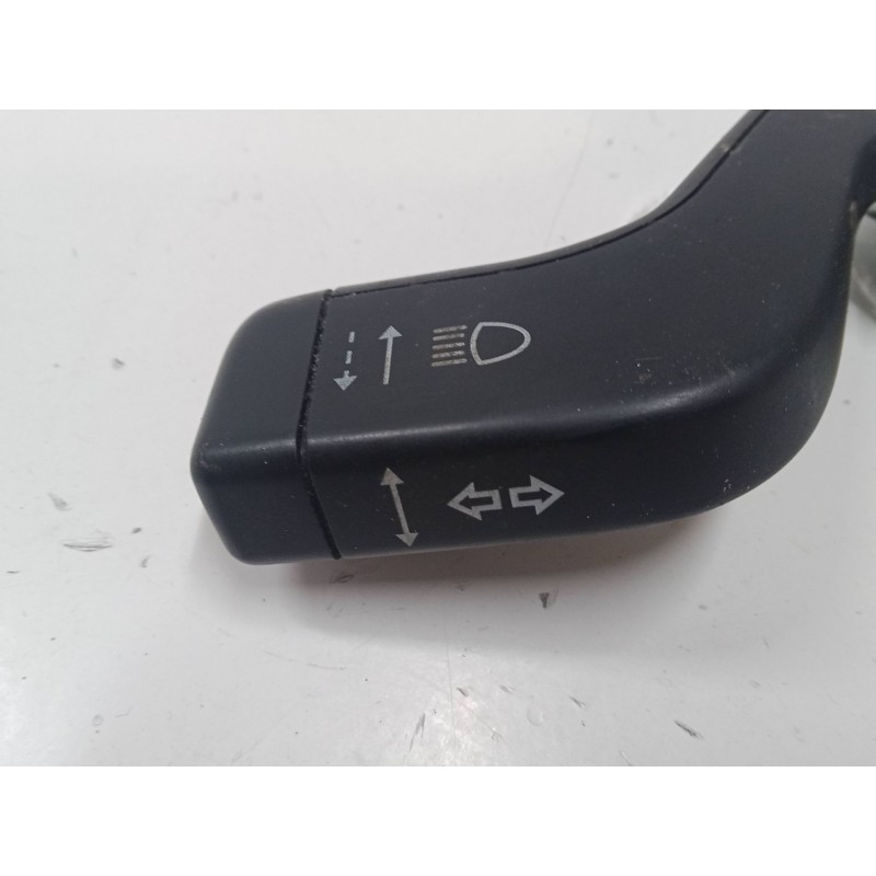 Recambio de mando de intermitencia para opel corsa c (x01) 1.2 (f08, f68) referencia OEM IAM 52767533  