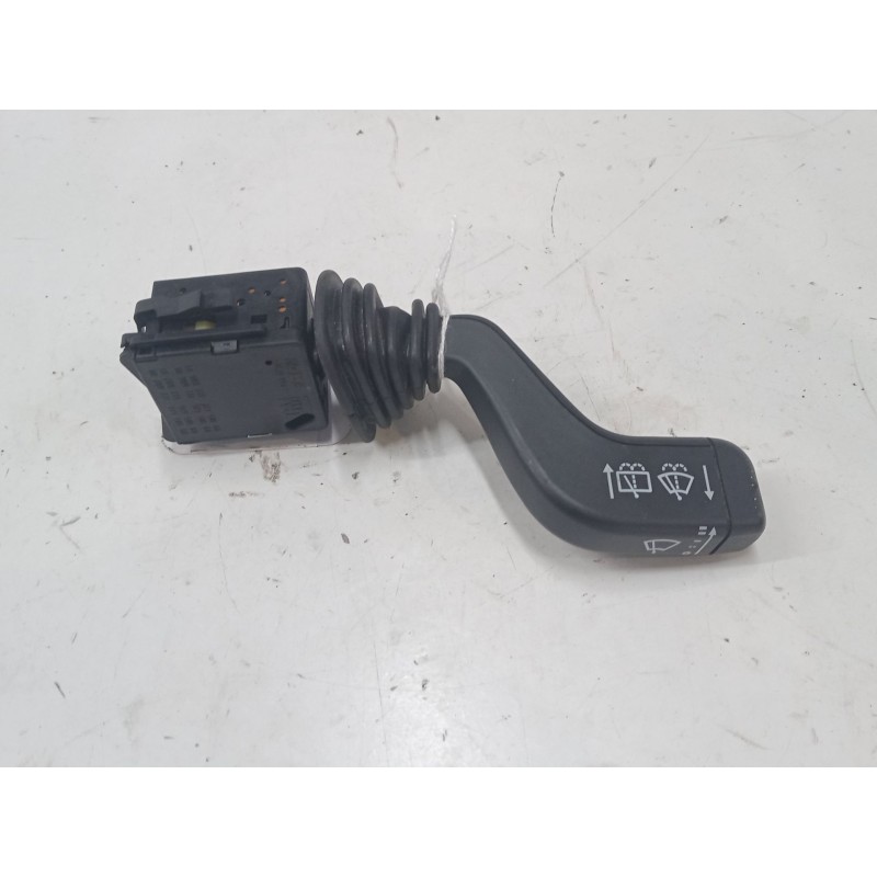 Recambio de mando limpiaparabrisas para opel corsa c (x01) 1.2 (f08, f68) referencia OEM IAM 12268700  09185413