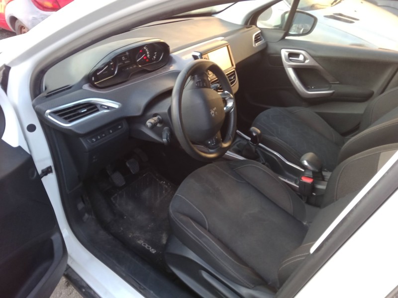peugeot 2008 i (cu_) del año 2015