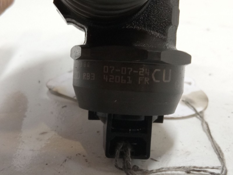 Recambio de inyector para skoda octavia ii combi (1z5) 2.0 tdi 16v referencia OEM IAM 038130073BQ  