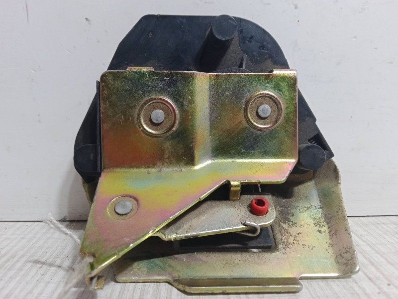 Recambio de cerradura puerta corredera izquierda para peugeot partner monospace (5_, g_) 2.0 hdi referencia OEM IAM   