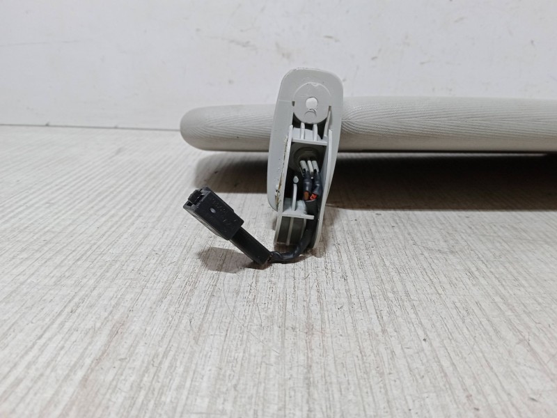 Recambio de parasol izquierdo para volkswagen polo (9n_, 9a_) 1.4 16v referencia OEM IAM   