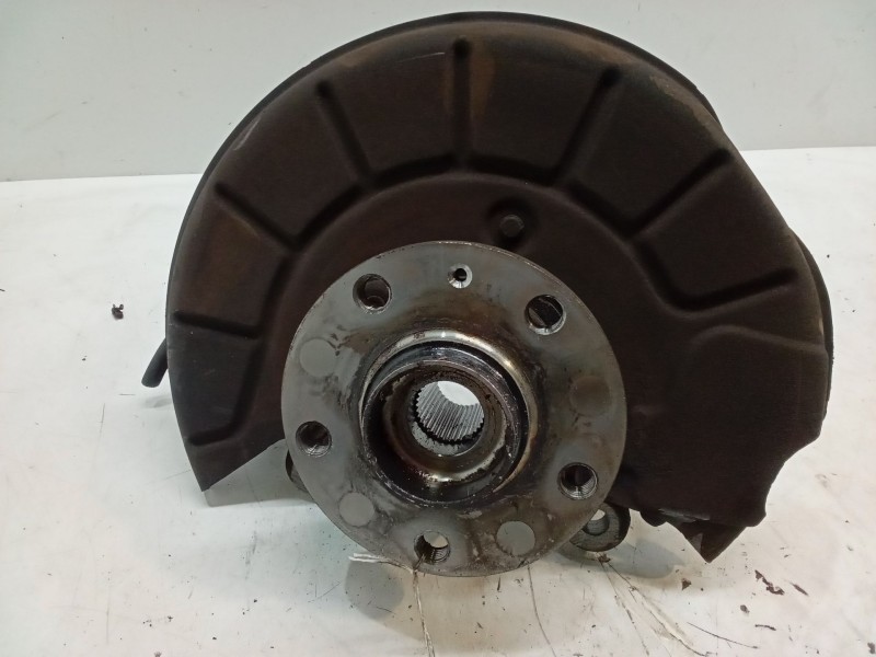 Recambio de mangueta delantera izquierda para audi a3 (8p1) 1.6 referencia OEM IAM   