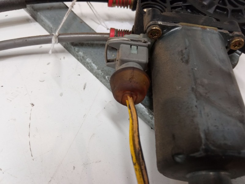 Recambio de elevalunas electrico delantero izquierdo para citroën xsara (n1) 1.6 i referencia OEM IAM   