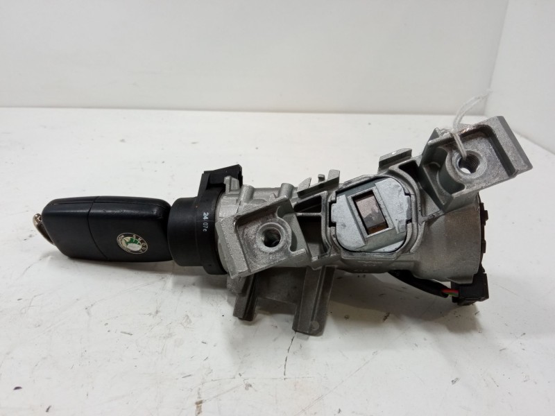 Recambio de clausor para skoda octavia ii combi (1z5) 2.0 tdi 16v referencia OEM IAM 1K0905851B  