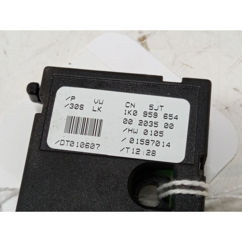 Recambio de sensor angulo de giro para skoda octavia ii combi (1z5) 2.0 tdi 16v referencia OEM IAM 1K0959654  