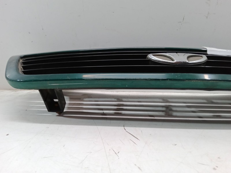 Recambio de rejillas capo para daewoo nexia 1.5 (08, 68) referencia OEM IAM   