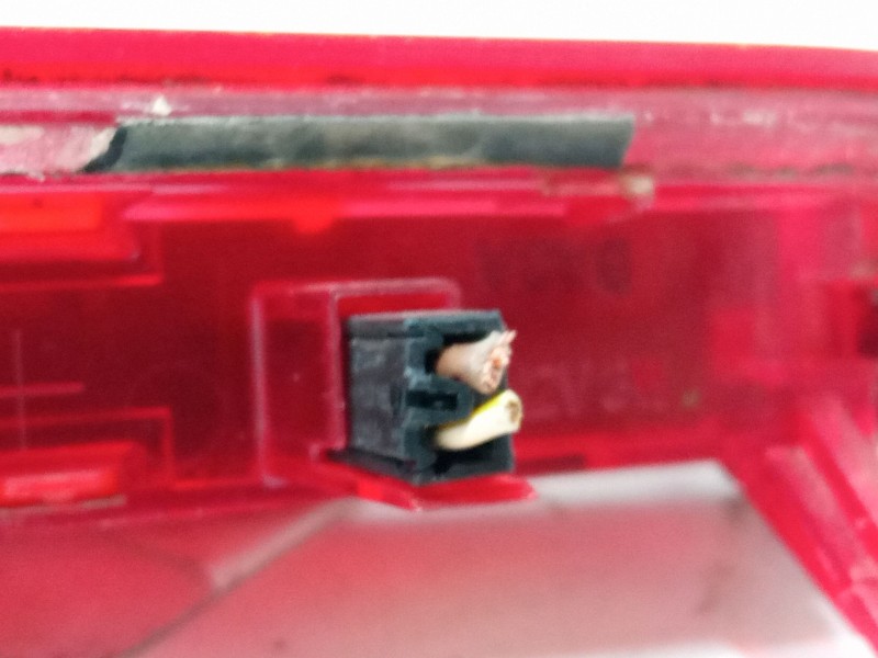 Recambio de luz central de freno para skoda octavia ii combi (1z5) 2.0 tdi 16v referencia OEM IAM   