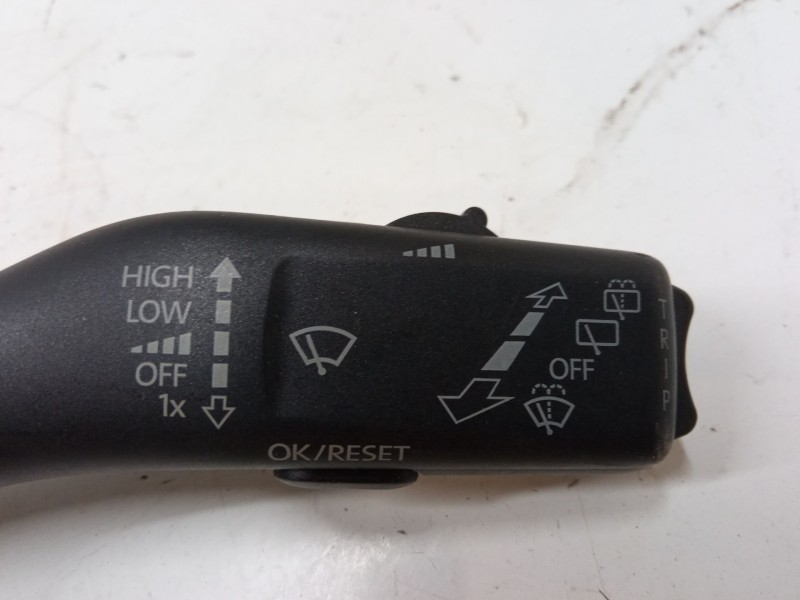 Recambio de mando limpiaparabrisas para skoda octavia ii combi (1z5) 2.0 tdi 16v referencia OEM IAM 1K0953519J  