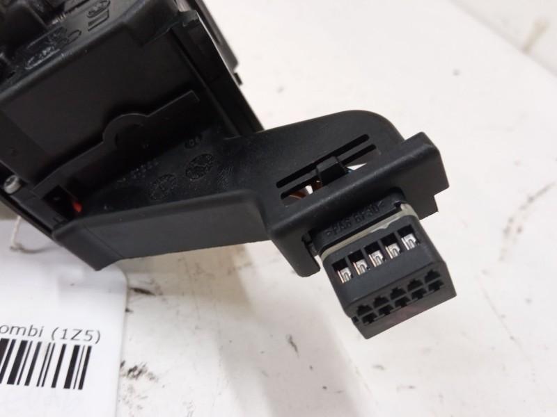 Recambio de mando de intermitencia para skoda octavia ii combi (1z5) 2.0 tdi 16v referencia OEM IAM 1K0953513F  