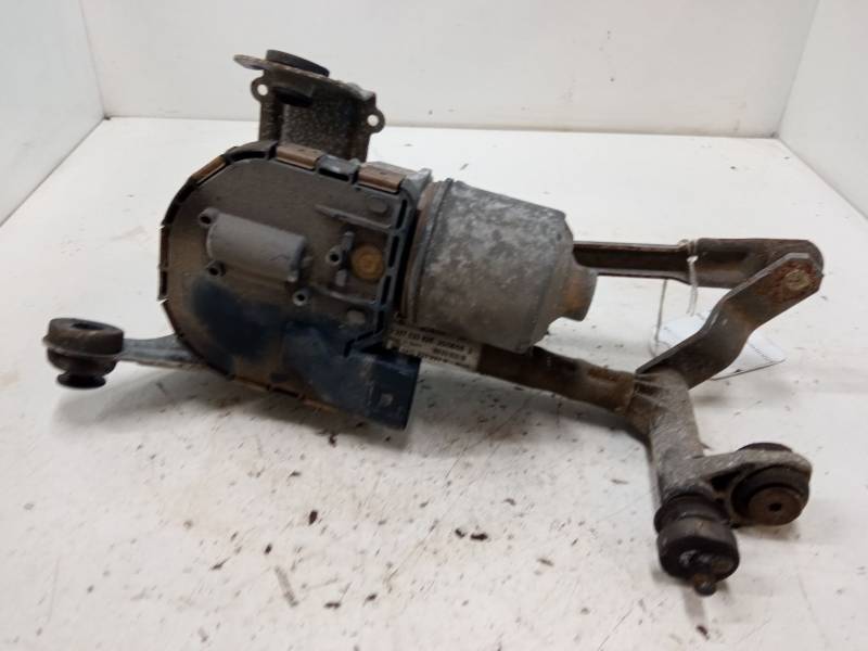 MOTOR LIMPIAPARABRISAS DELANTERO IZQUIERDO 