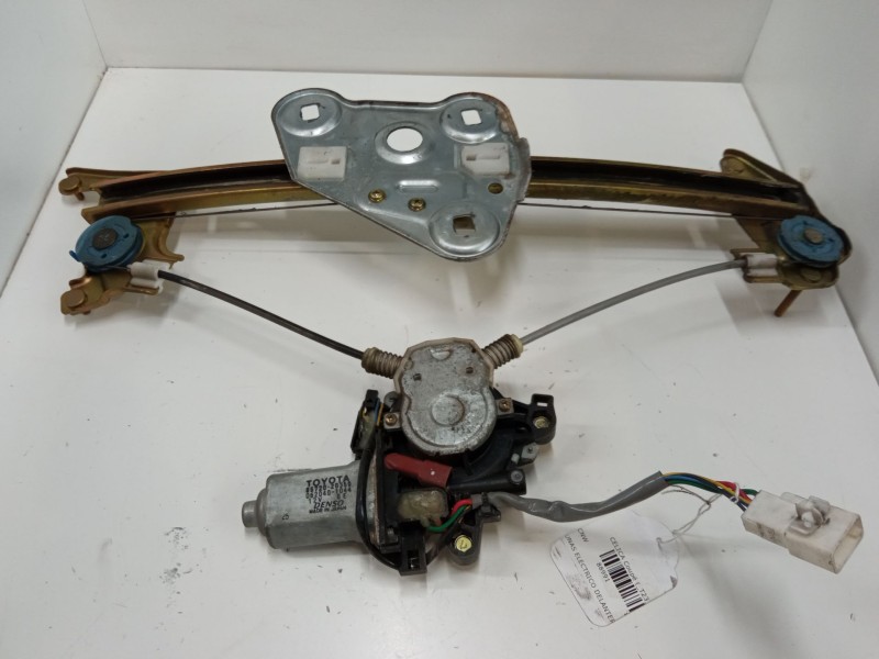 Recambio de elevalunas electrico delantero izquierdo para toyota celica coupé (_t23_) 1.8 16v vt-i (zzt230_) referencia OEM IAM 