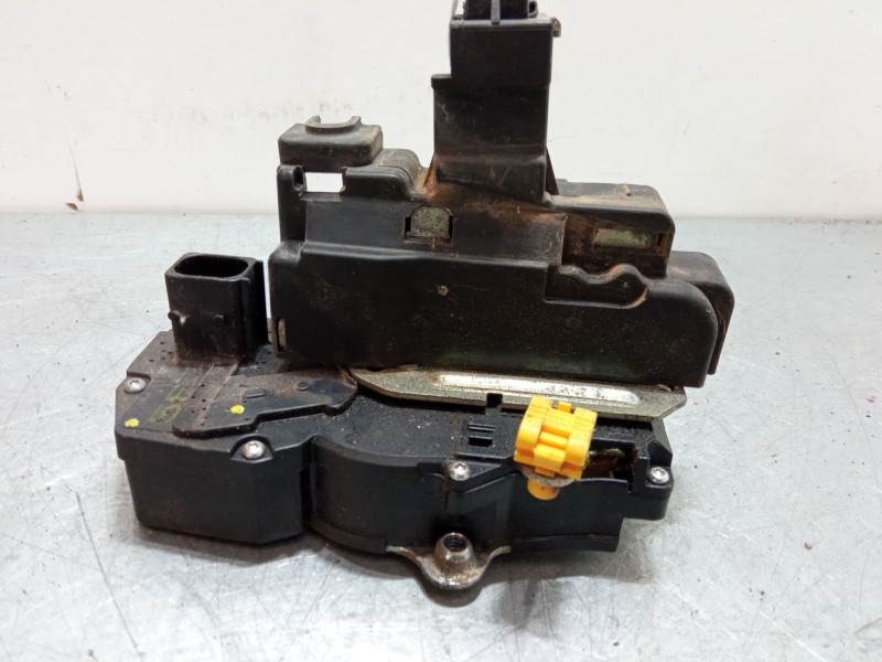 Recambio de cerradura puerta trasera derecha para opel antara a (l07) 2.0 cdti referencia OEM IAM 94551345  