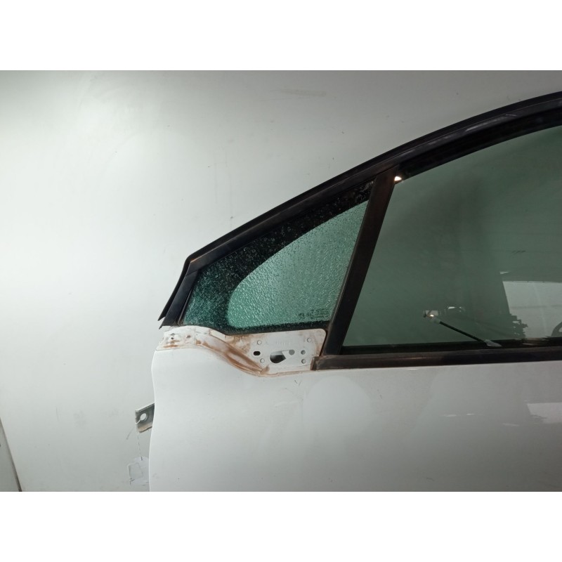 Recambio de puerta delantera izquierda para peugeot 208 i (ca_, cc_) 1.2 vti 82 referencia OEM IAM   Custodia rota