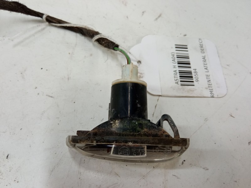 Recambio de intermitente lateral derecho para opel astra h (a04) 1.9 cdti (l48) referencia OEM IAM   