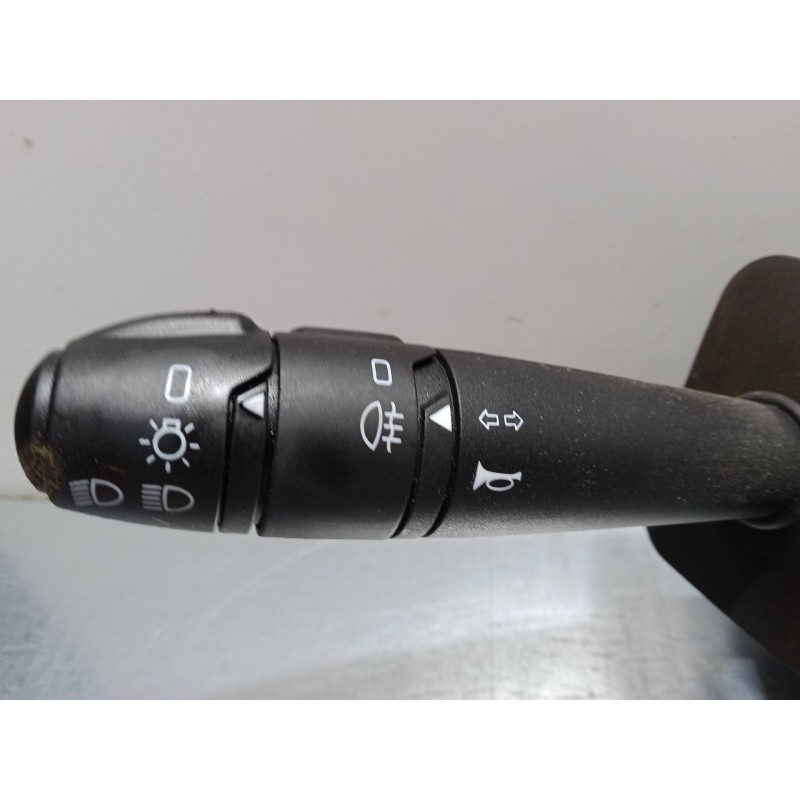 Recambio de mando luces para renault clio ii (bb_, cb_) 1.4 (b/cb0c, b/cb0s) referencia OEM IAM   