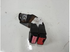 Recambio de anclaje cinturon trasero izquierdo para renault megane i (ba0/1_) 1.9 dti (ba1u) referencia OEM IAM    2