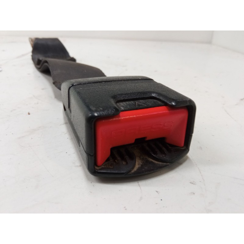 Recambio de anclaje cinturon trasero derecho para opel frontera a (u92) 2.8 td (5bmwl4, 5bsud2) referencia OEM IAM   