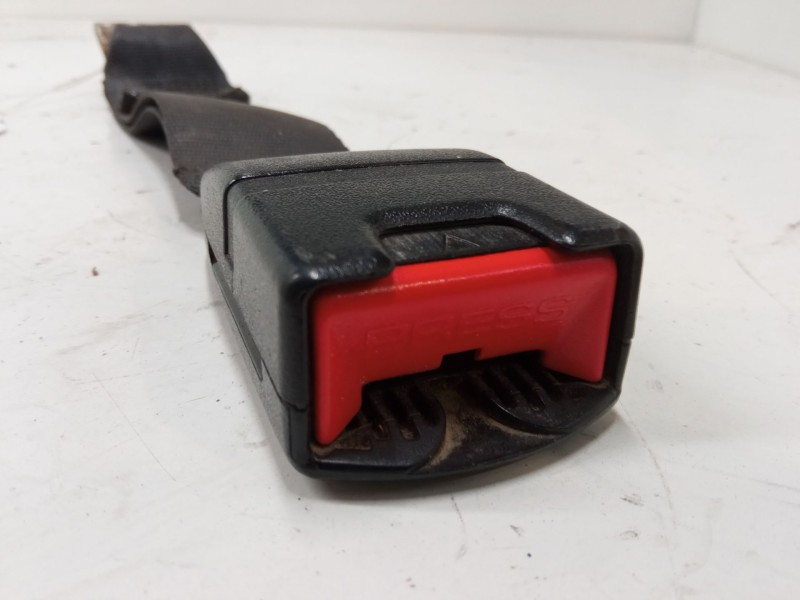 Recambio de anclaje cinturon trasero derecho para opel frontera a (u92) 2.8 td (5bmwl4, 5bsud2) referencia OEM IAM   