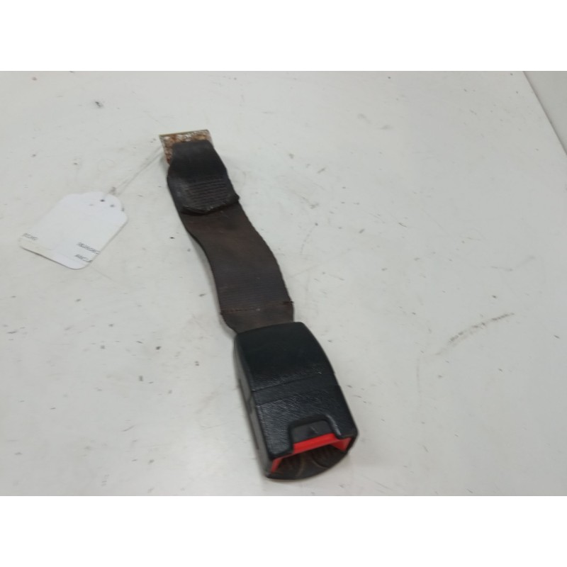 Recambio de anclaje cinturon trasero derecho para opel frontera a (u92) 2.8 td (5bmwl4, 5bsud2) referencia OEM IAM   