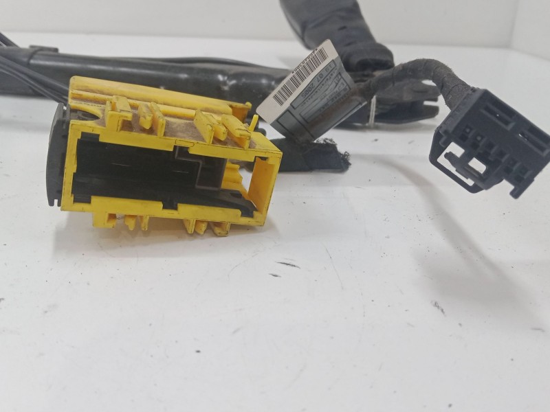 Recambio de anclaje cinturon delantero izquierdo para bmw 3 (e90) 320 i referencia OEM IAM   