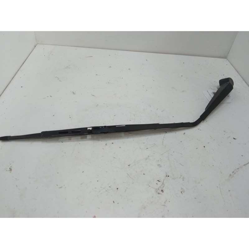 Recambio de brazo limpia trasero para opel corsa b (s93) 1.0 i 12v (f08, f68, m68) referencia OEM IAM   