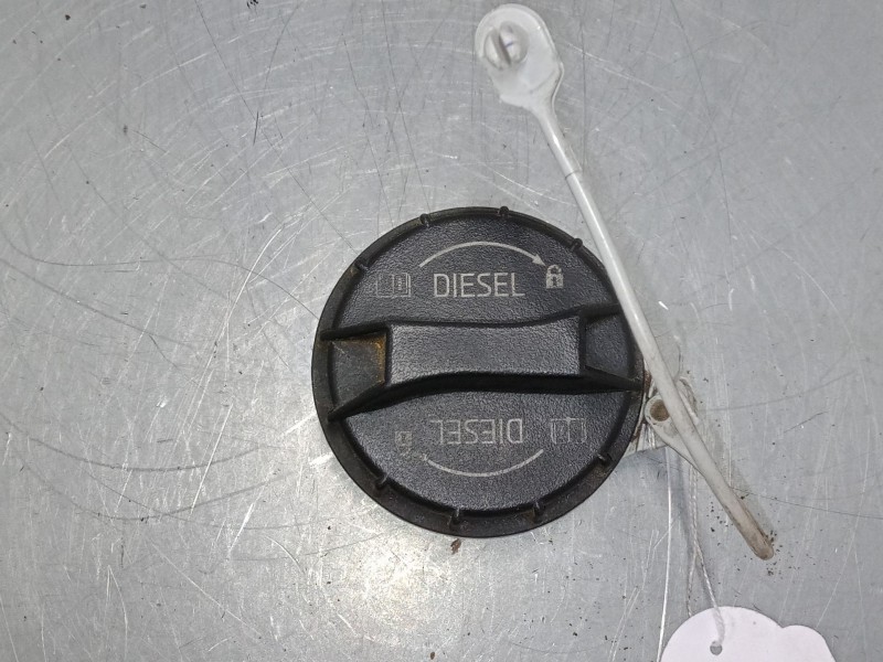 Recambio de tapon combustible para kia ceed tourer (cd) 1.6 crdi 136 referencia OEM IAM   