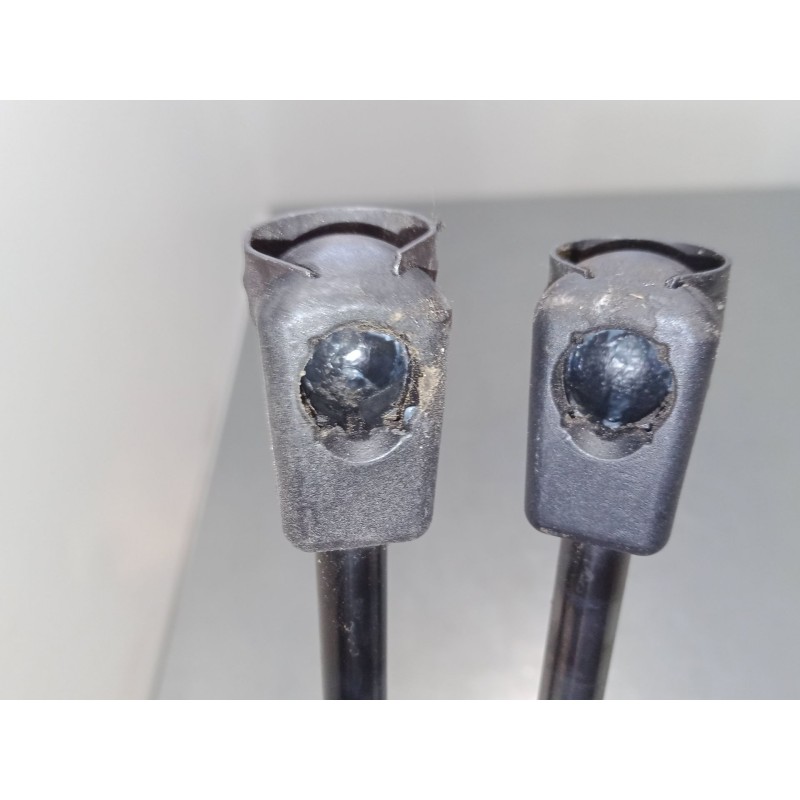 Recambio de amortiguadores malet/porton para opel zafira b furgoneta/monovolumen (a05) 1.9 cdti van (m75) referencia OEM IAM   