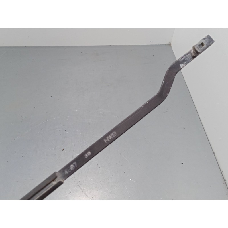 Recambio de brazo limpia delantero derecho para suzuki vitara cabrio (et, ta) 2.0 16v (ta51, sv420) referencia OEM IAM   