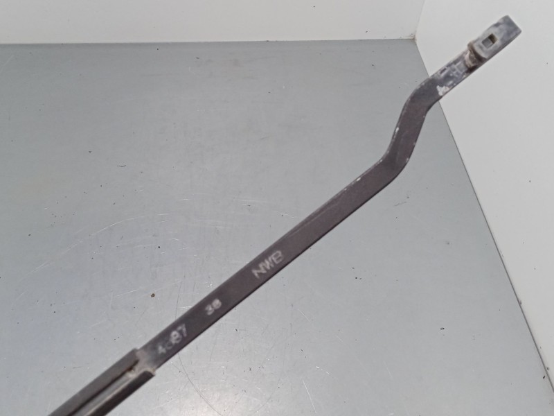 Recambio de brazo limpia delantero derecho para suzuki vitara cabrio (et, ta) 2.0 16v (ta51, sv420) referencia OEM IAM   