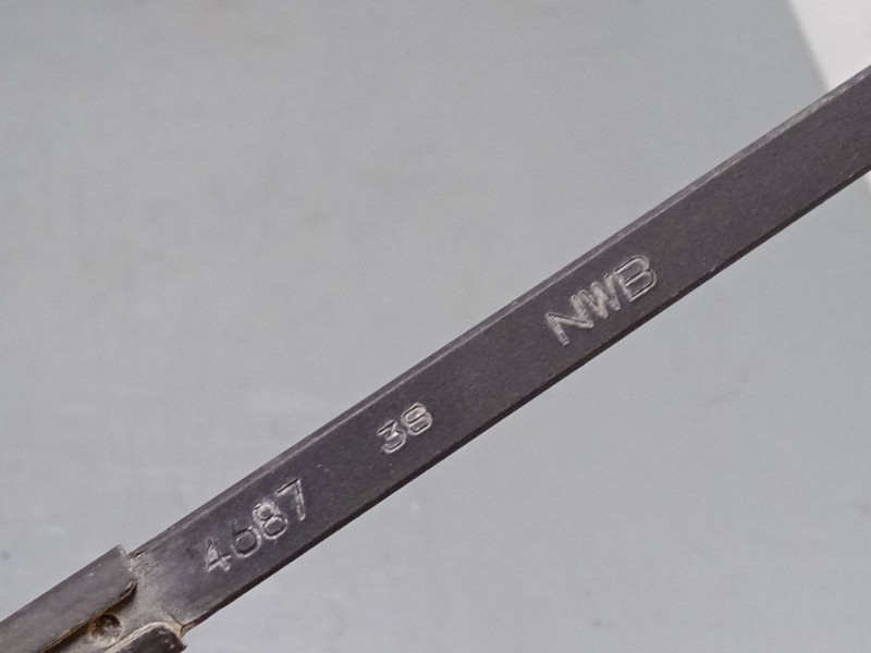 Recambio de brazo limpia delantero derecho para suzuki vitara cabrio (et, ta) 2.0 16v (ta51, sv420) referencia OEM IAM   