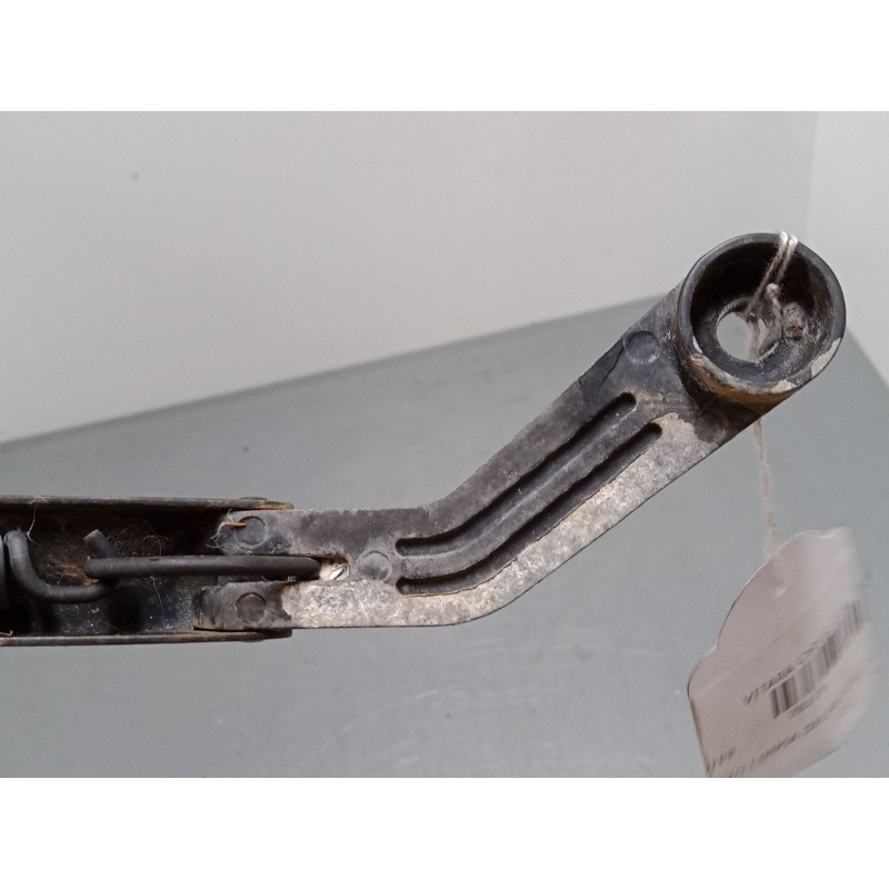 Recambio de brazo limpia delantero izquierdo para suzuki vitara cabrio (et, ta) 2.0 16v (ta51, sv420) referencia OEM IAM   