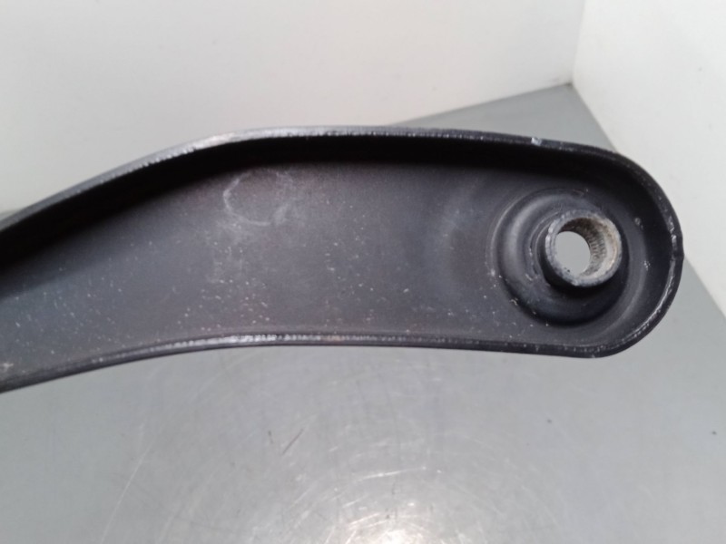 Recambio de brazo limpia delantero izquierdo para volvo c30 (533) 1.6 d referencia OEM IAM   