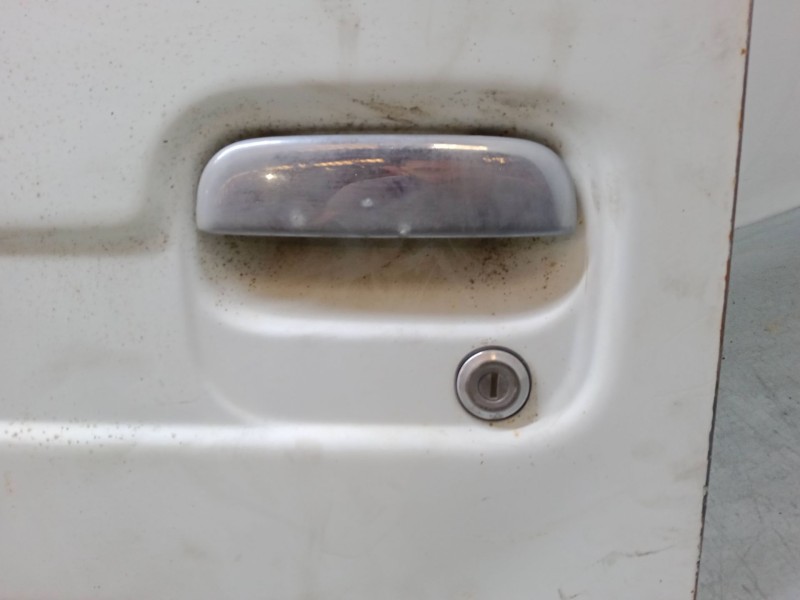 Recambio de puerta delantera izquierda para nissan cabstar e (tl_, vl_) 105.35, 110.35, 110.45 (tl0) referencia OEM IAM   