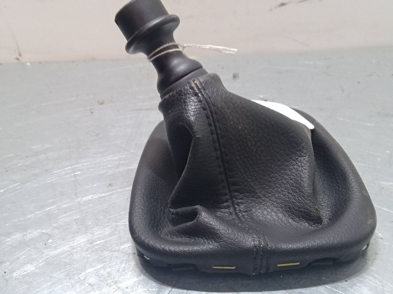 Recambio de funda palanca cambio para hyundai i30 (fd) 1.4 referencia OEM IAM   