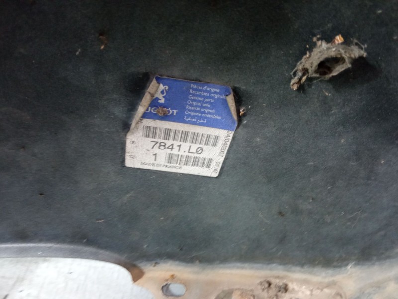 Recambio de aleta delantera derecha para peugeot 206 sw (2e/k) 1.4 hdi referencia OEM IAM   