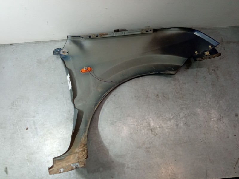 Recambio de aleta delantera izquierda para ford fusion (ju_) 1.6 referencia OEM IAM   