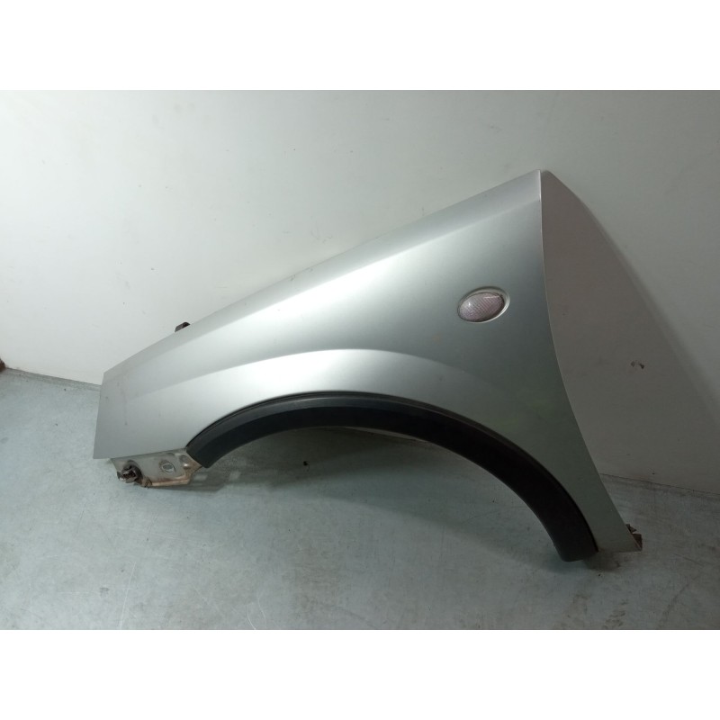 Recambio de aleta delantera izquierda para opel corsa c (x01) 1.2 (f08, f68) referencia OEM IAM   