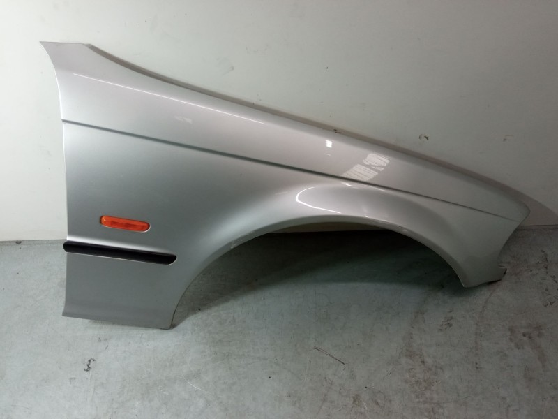 Recambio de aleta delantera derecha para bmw 3 (e46) 320 d referencia OEM IAM   
