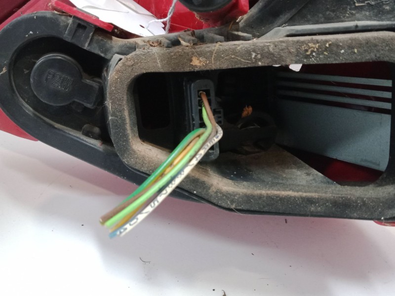 Recambio de piloto trasero derecho para peugeot 207/207+ (wa_, wc_) 1.4 16v referencia OEM IAM   