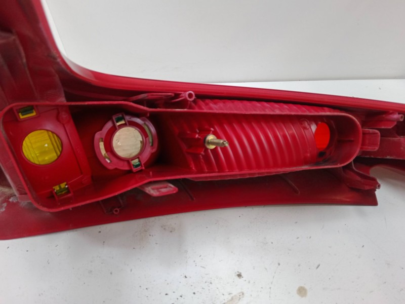 Recambio de piloto trasero izquierdo para peugeot 206 sw (2e/k) 1.4 hdi referencia OEM IAM   