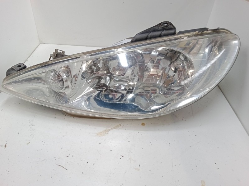 Recambio de faro izquierdo para peugeot 206 sw (2e/k) 1.4 hdi referencia OEM IAM   