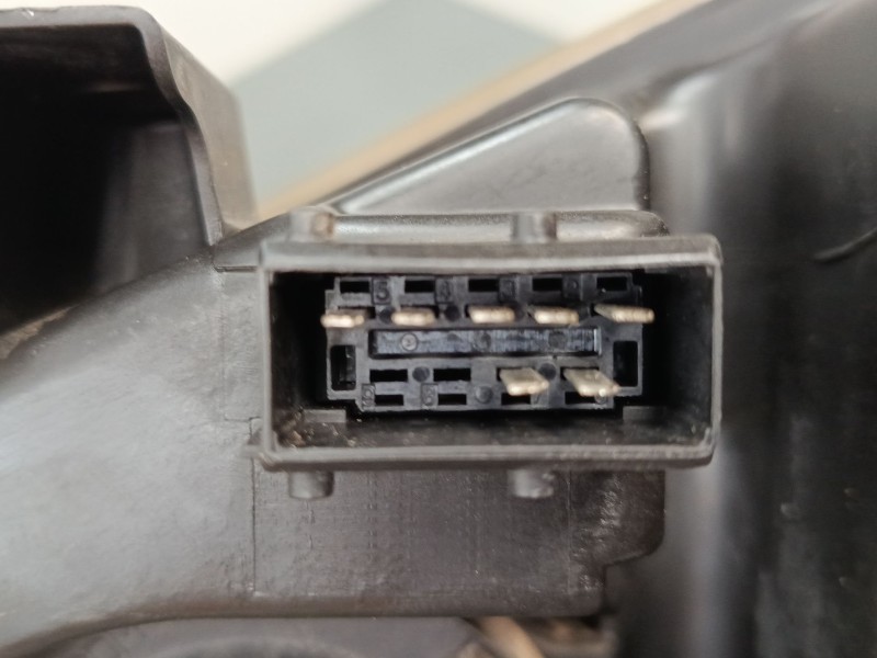 Recambio de faro derecho para peugeot 207/207+ (wa_, wc_) 1.6 hdi referencia OEM IAM 89900879  