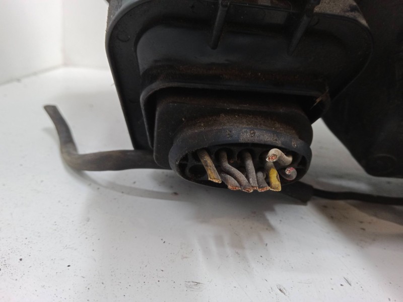 Recambio de faro derecho para volkswagen golf iv (1j1) 1.9 tdi referencia OEM IAM   