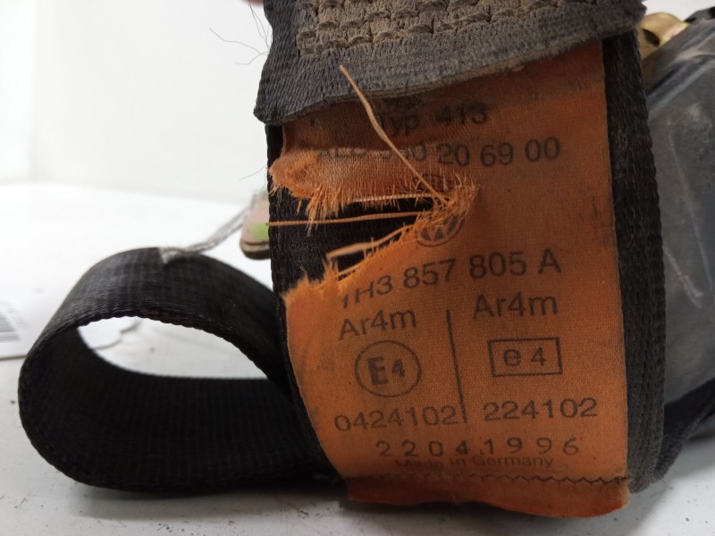 Recambio de cinturon seguridad trasero izquierdo para volkswagen golf iii (1h1) 1.9 tdi referencia OEM IAM 1H3857805A  